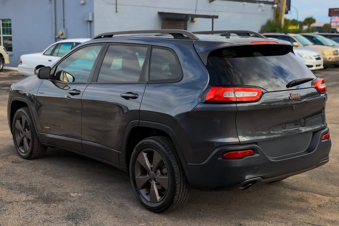 2017 Jeep KL Cherokee - Image 5 of 12