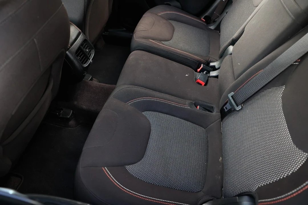 2017 Jeep KL Cherokee - Image 8 of 12