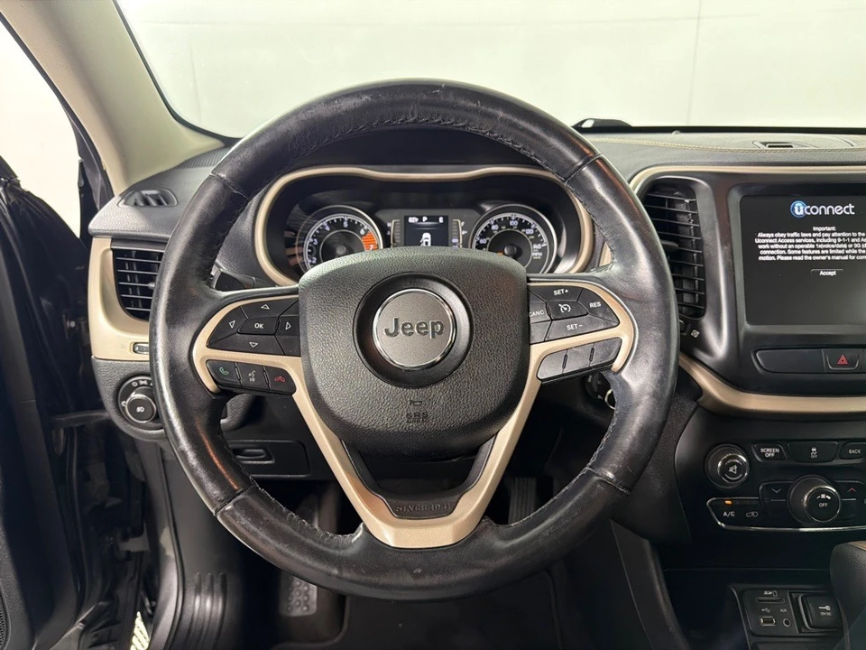 2017 Jeep KL Cherokee - Image 14 of 26