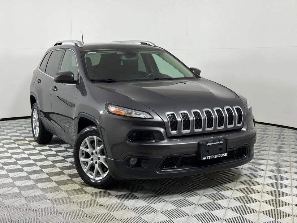2017 Jeep KL Cherokee - Image 2 of 26
