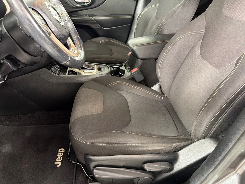 2017 Jeep KL Cherokee - Image 11 of 26