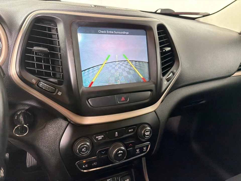 2017 Jeep KL Cherokee - Image 16 of 26