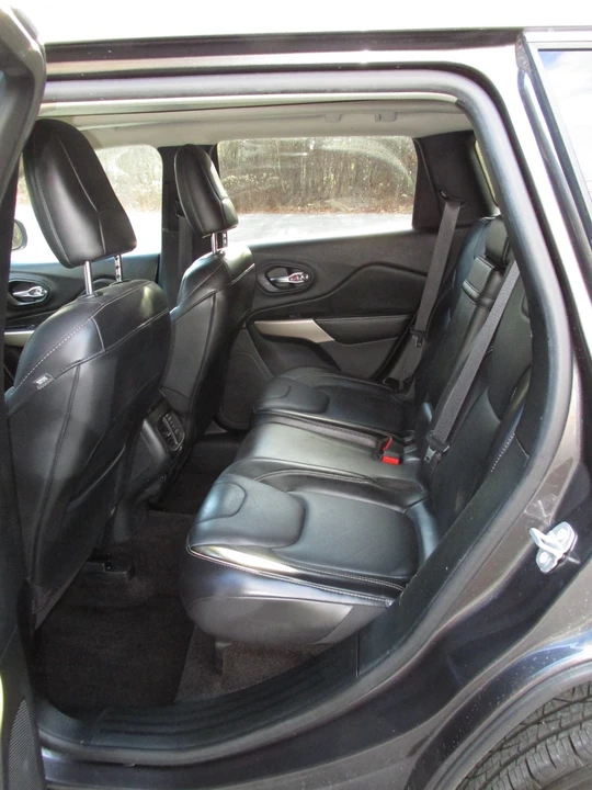 2017 Jeep KL Cherokee - Image 16 of 21