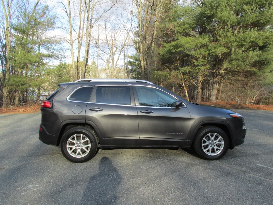 2017 Jeep KL Cherokee - Image 2 of 21