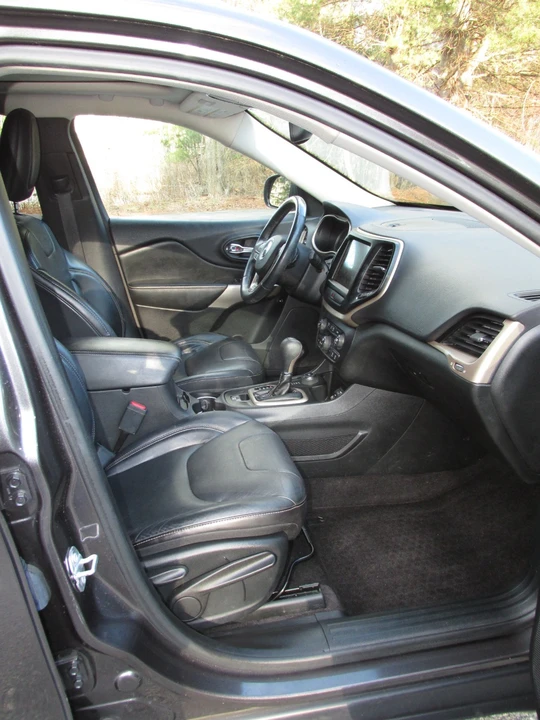 2017 Jeep KL Cherokee - Image 14 of 21