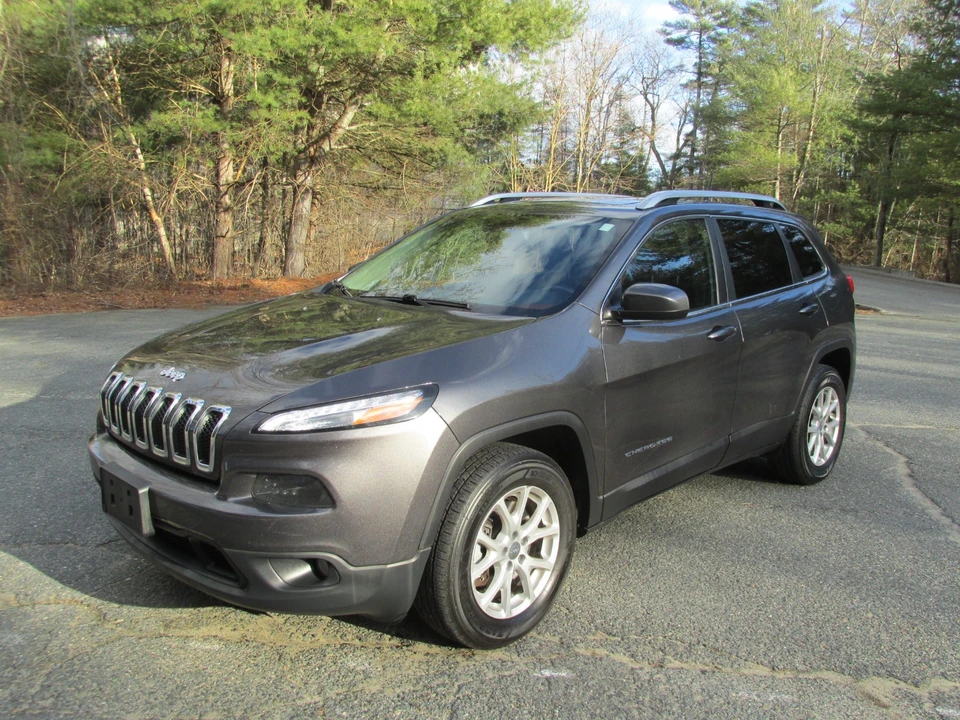 2017 Jeep KL Cherokee - Image 8 of 21