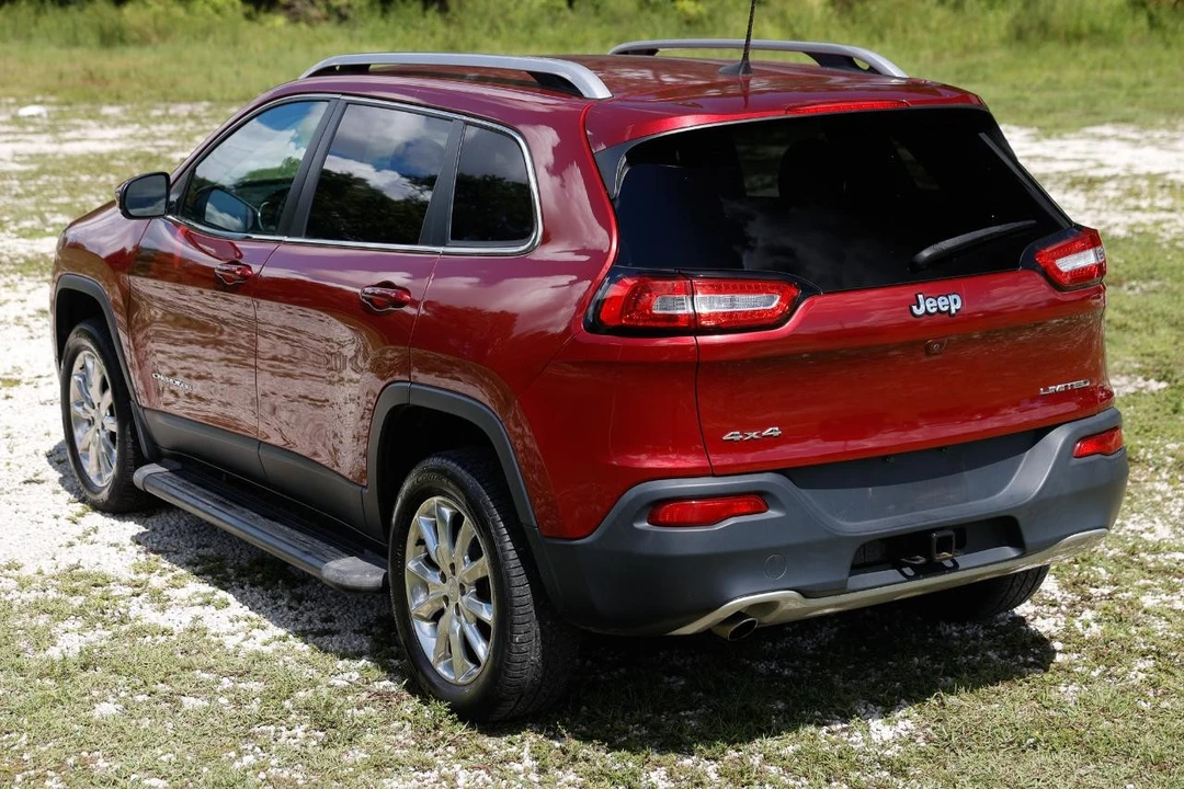 2017 Jeep KL Cherokee - Image 5 of 31