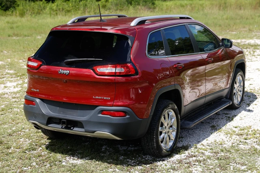 2017 Jeep KL Cherokee - Image 11 of 31