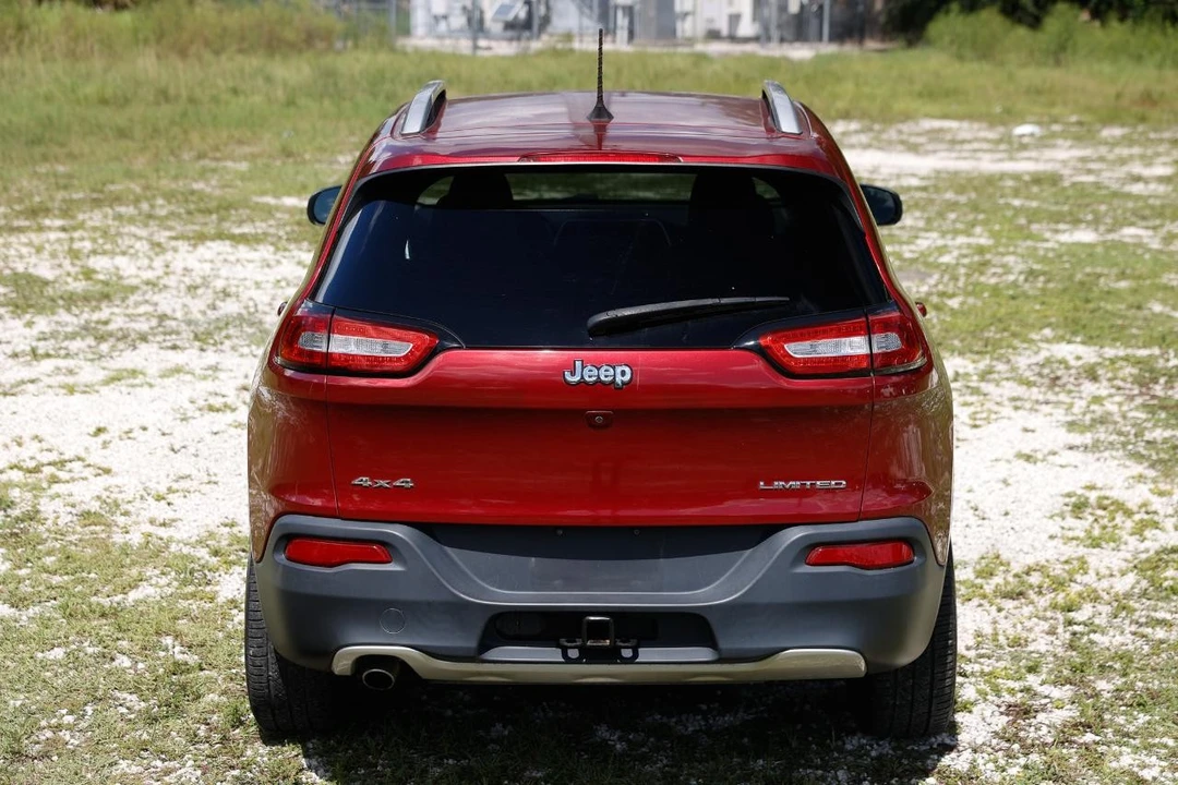 2017 Jeep KL Cherokee - Image 9 of 31