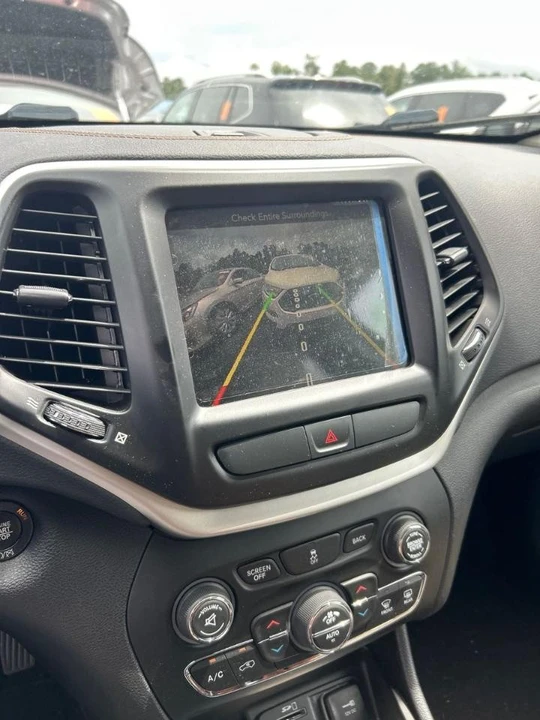2017 Jeep KL Cherokee - Image 17 of 18