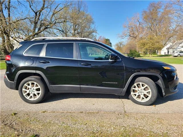 2017 Jeep KL Cherokee - Image 6 of 12
