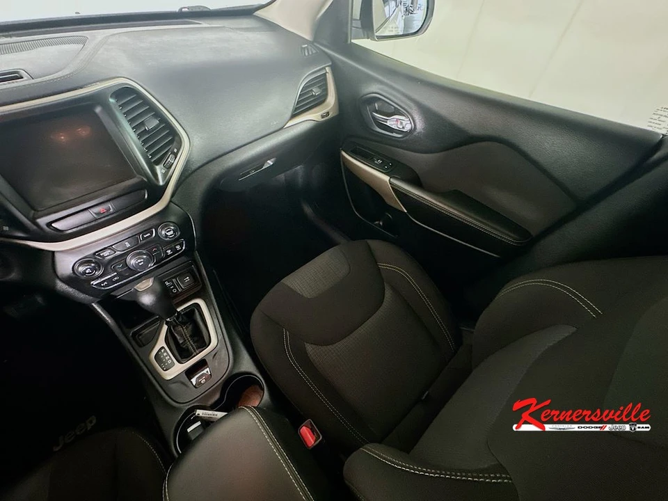 2017 Jeep KL Cherokee - Image 11 of 21