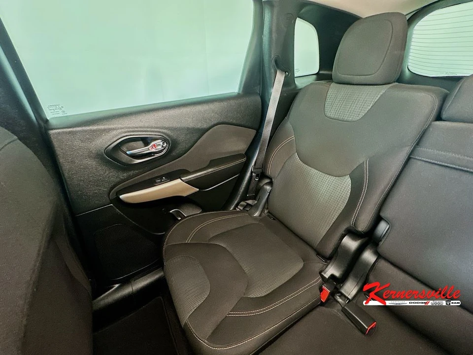 2017 Jeep KL Cherokee - Image 12 of 21