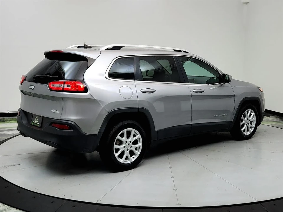 2017 Jeep KL Cherokee - Image 5 of 12