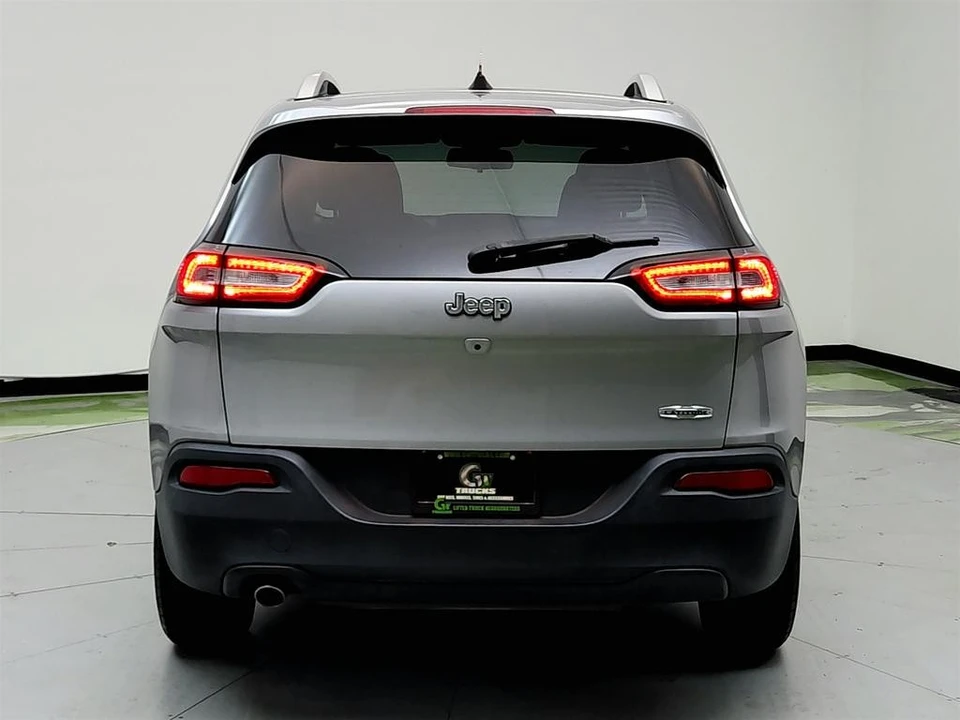 2017 Jeep KL Cherokee - Image 6 of 12