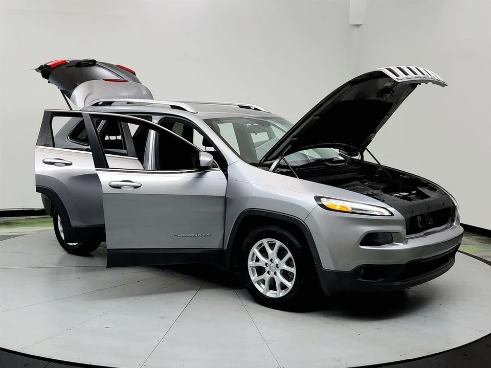2017 Jeep KL Cherokee - Image 10 of 12