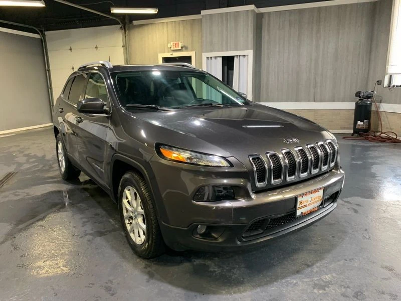 2017 Jeep KL Cherokee - Image 8 of 12
