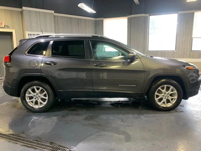 2017 Jeep KL Cherokee - Image 7 of 12