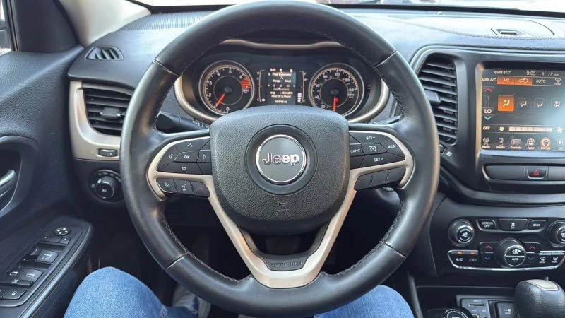 2017 Jeep KL Cherokee - Image 10 of 12