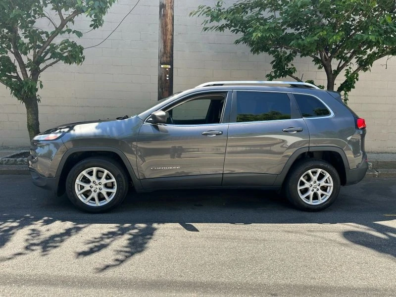 2017 Jeep KL Cherokee - Image 4 of 12