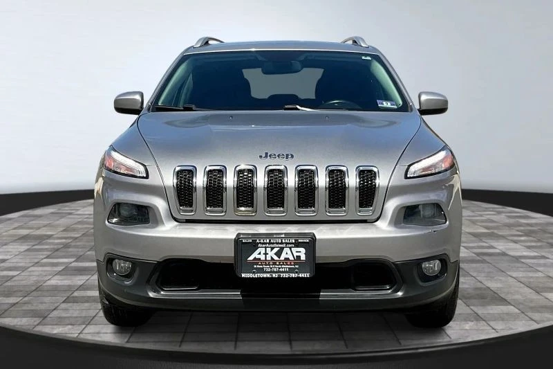 2017 Jeep KL Cherokee - Image 2 of 12