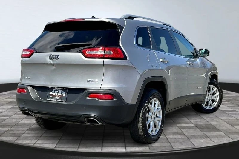 2017 Jeep KL Cherokee - Image 5 of 12