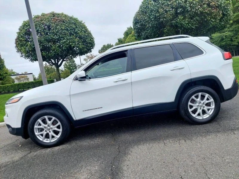 2017 Jeep KL Cherokee - Image 7 of 12