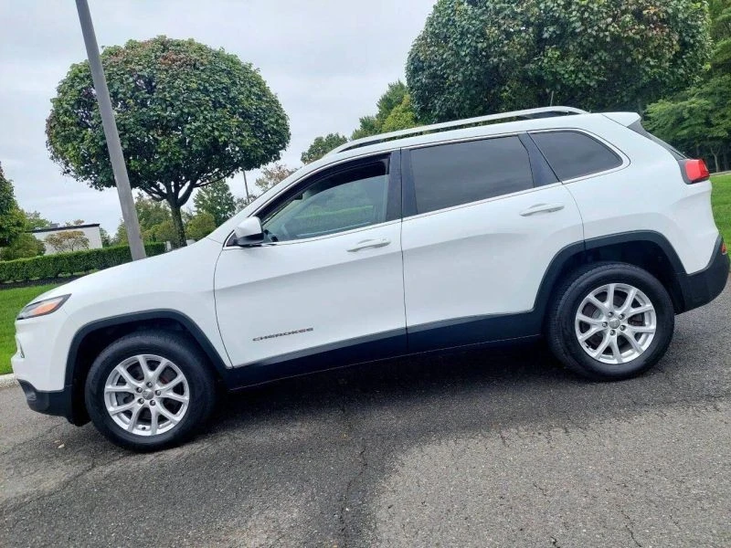 2017 Jeep KL Cherokee - Image 7 of 12