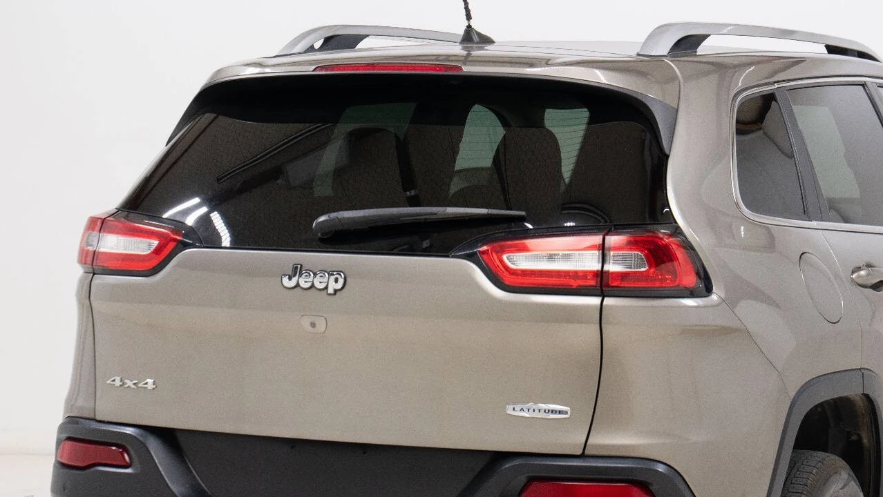 2017 Jeep KL Cherokee - Image 12 of 12