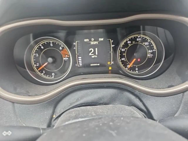 2017 Jeep KL Cherokee - Image 16 of 18