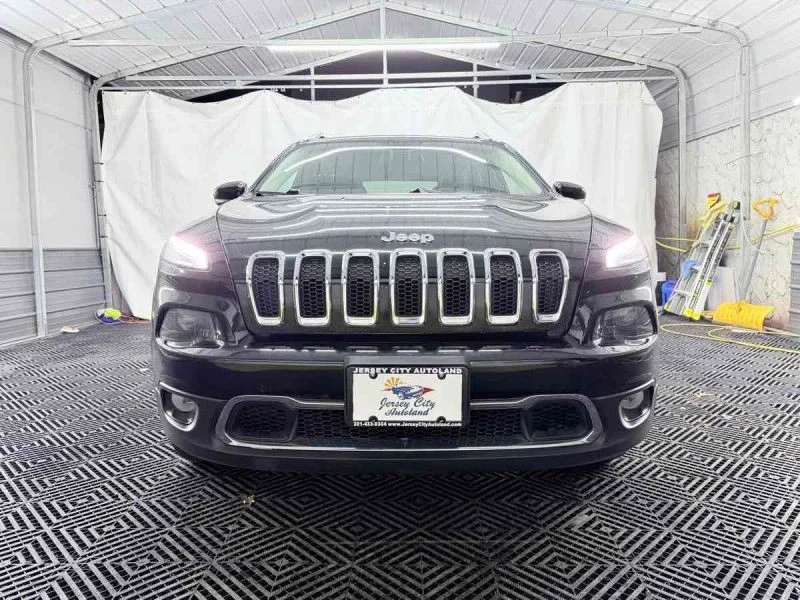 2017 Jeep KL Cherokee - Image 2 of 12