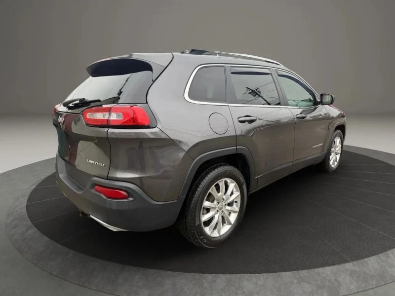 2017 Jeep KL Cherokee - Image 5 of 12
