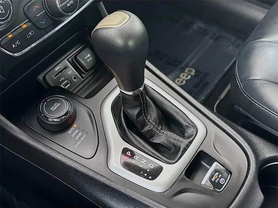 2017 Jeep KL Cherokee - Image 17 of 21