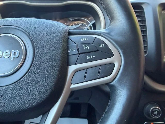 2017 Jeep KL Cherokee - Image 15 of 25