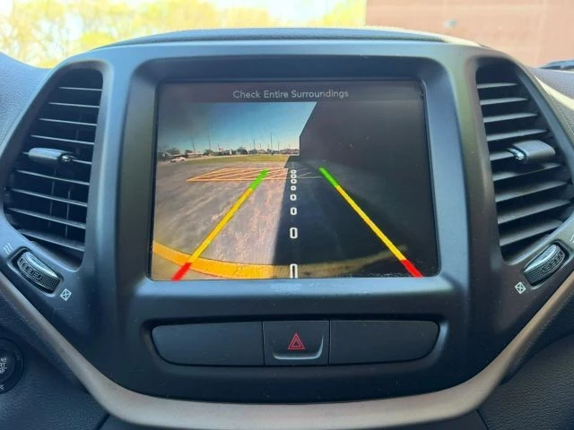 2017 Jeep KL Cherokee - Image 21 of 25