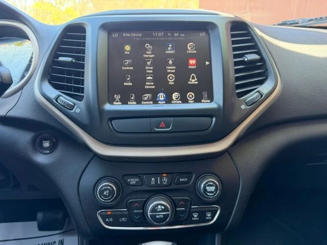 2017 Jeep KL Cherokee - Image 19 of 25