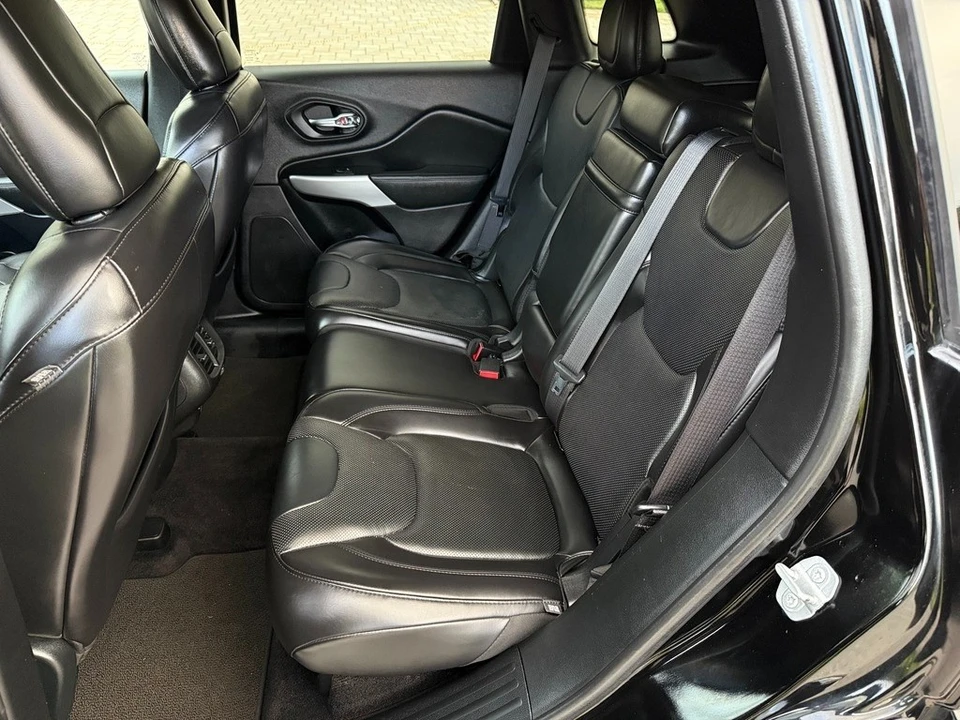 2017 Jeep KL Cherokee - Image 19 of 24