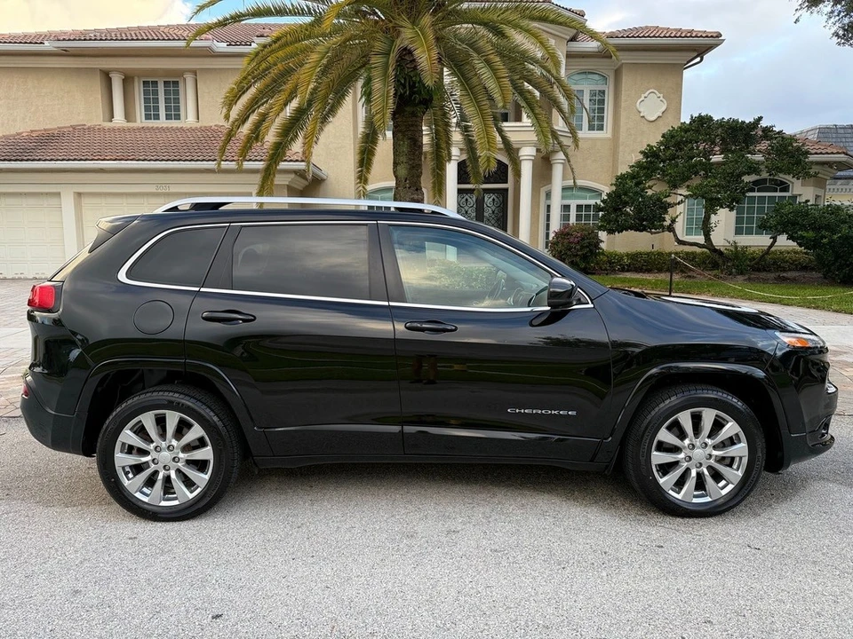 2017 Jeep KL Cherokee - Image 2 of 24