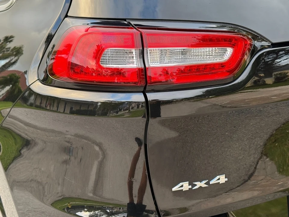 2017 Jeep KL Cherokee - Image 9 of 24