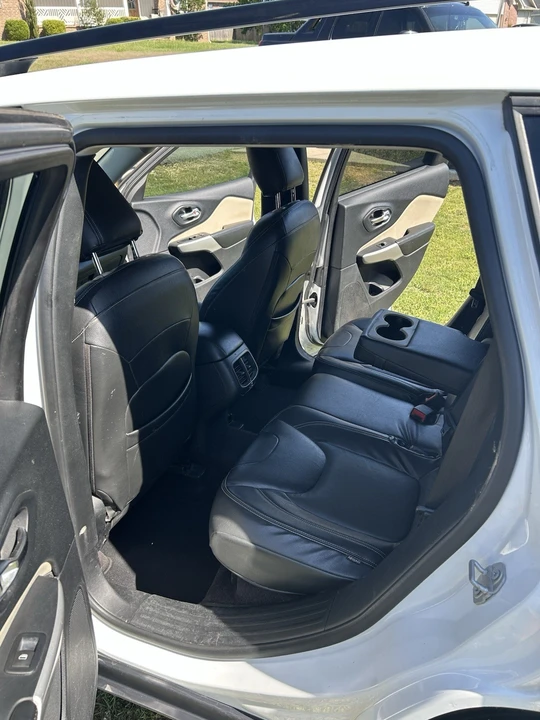 2017 Jeep KL Cherokee - Image 10 of 14