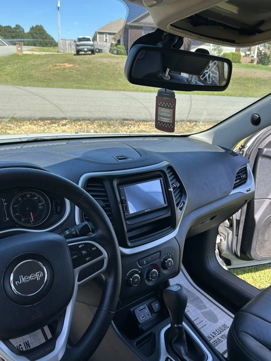 2017 Jeep KL Cherokee - Image 8 of 14