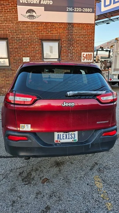 2017 Jeep KL Cherokee - Image 2 of 8