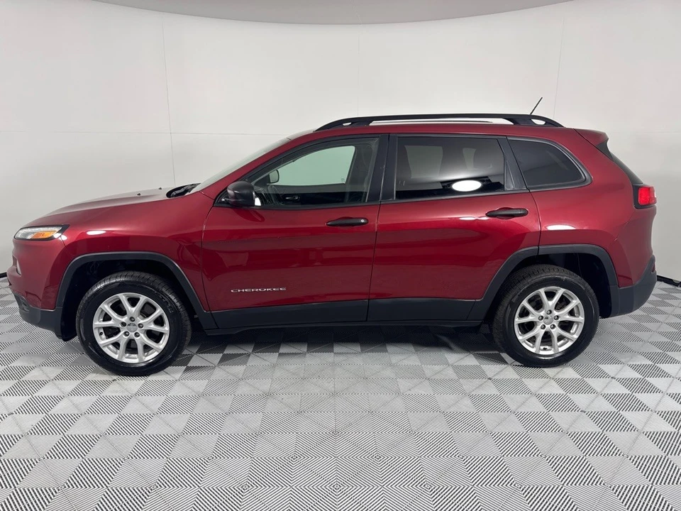 2017 Jeep KL Cherokee - Image 8 of 12