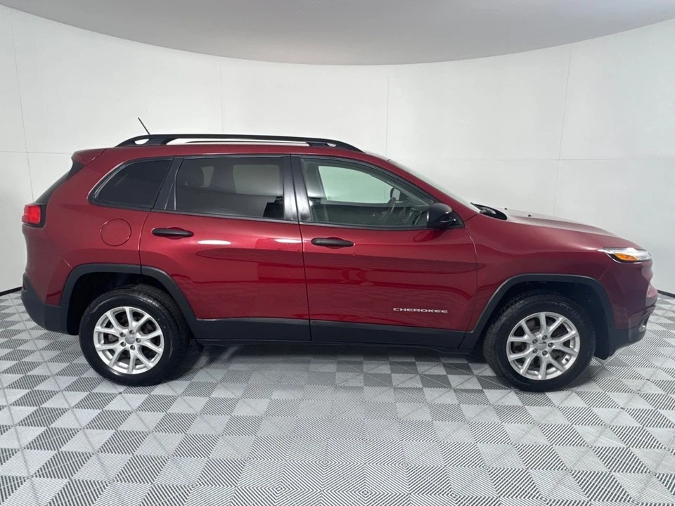 2017 Jeep KL Cherokee - Image 4 of 12