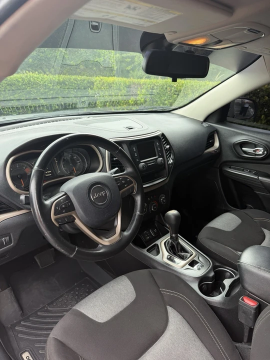 2017 Jeep KL Cherokee - Image 8 of 9