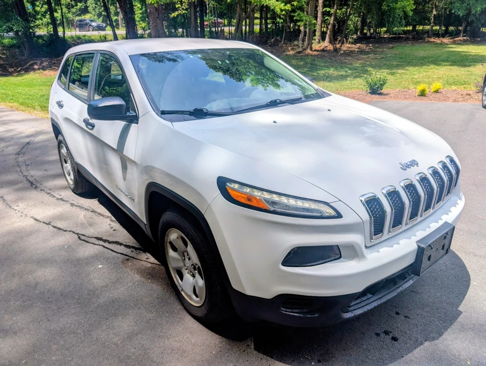 2017 Jeep KL Cherokee - Image 2 of 8