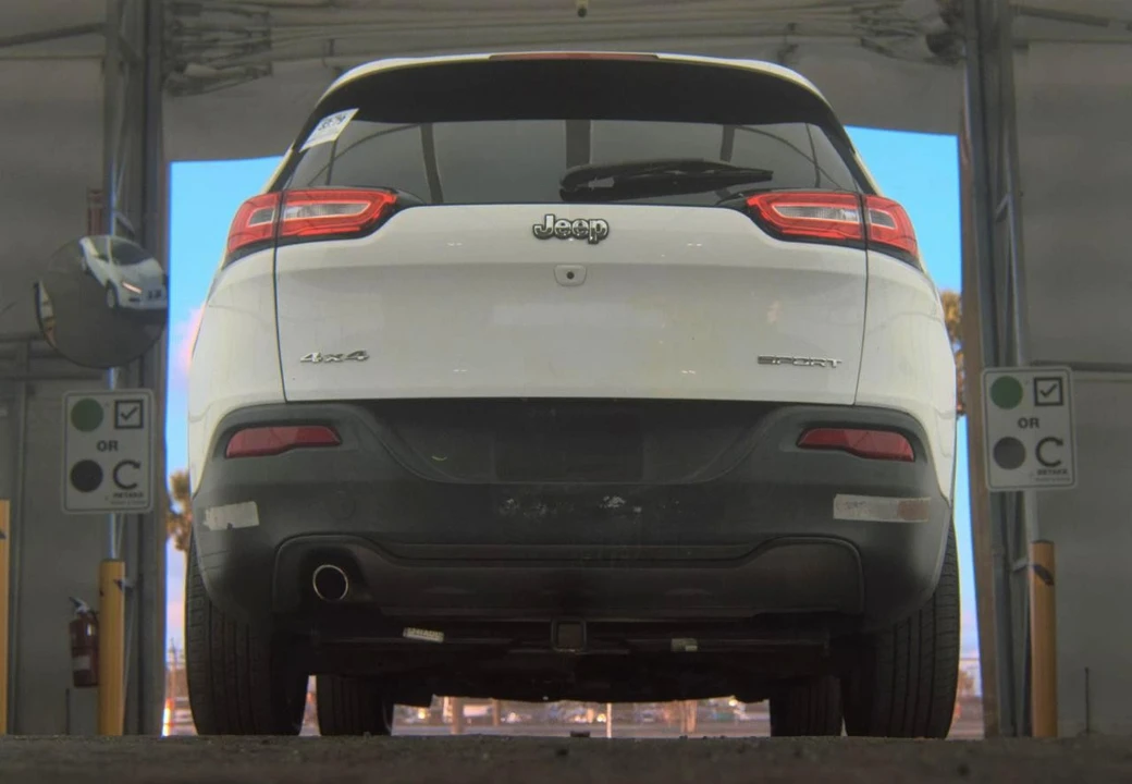 2017 Jeep KL Cherokee - Image 7 of 12