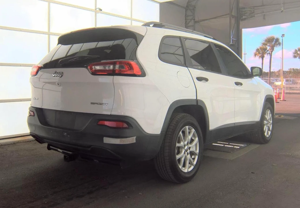 2017 Jeep KL Cherokee - Image 5 of 12