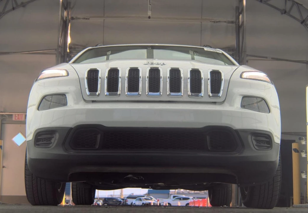 2017 Jeep KL Cherokee - Image 3 of 12