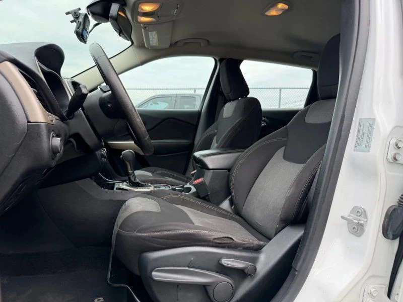 2017 Jeep KL Cherokee - Image 10 of 12